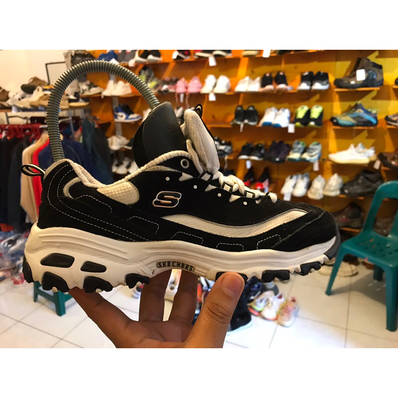 SEPATU SKECHERS BEKAS SECOND BRANDED ORIGINAL, UKURAN 38