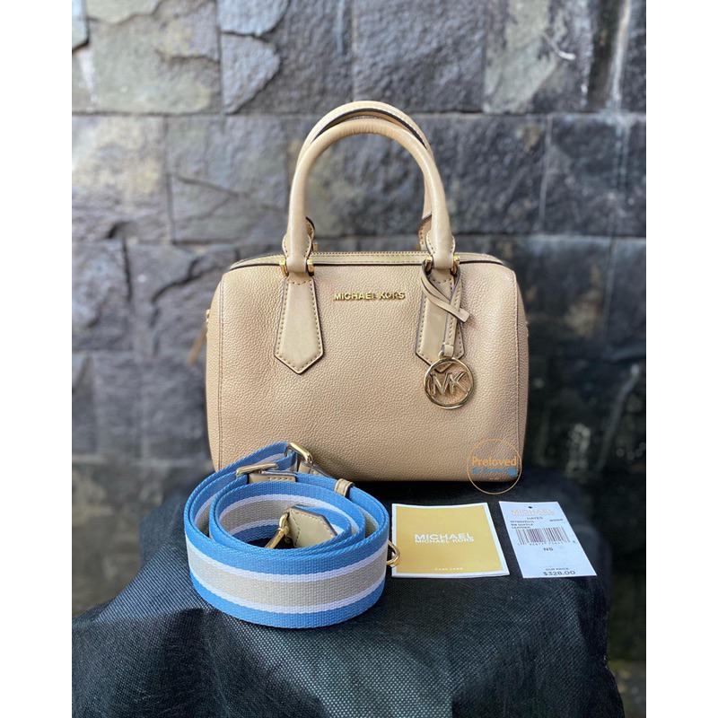 Preloved MK Hayes Duffle Small Bisque