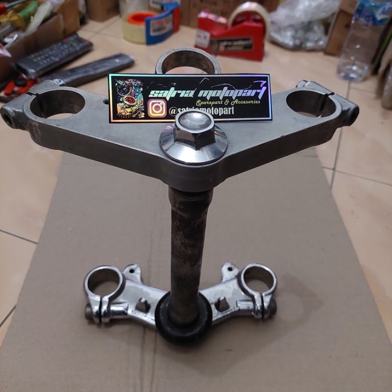 segitiga Kawasaki Ninja R atas bawah original