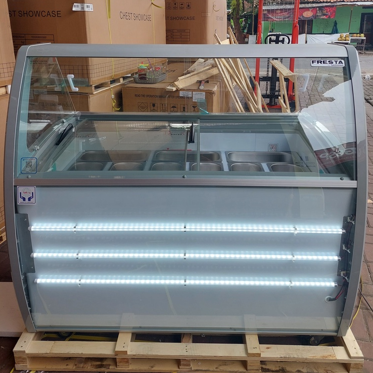 Showcase Ice Cream Ice Scooping Gelato