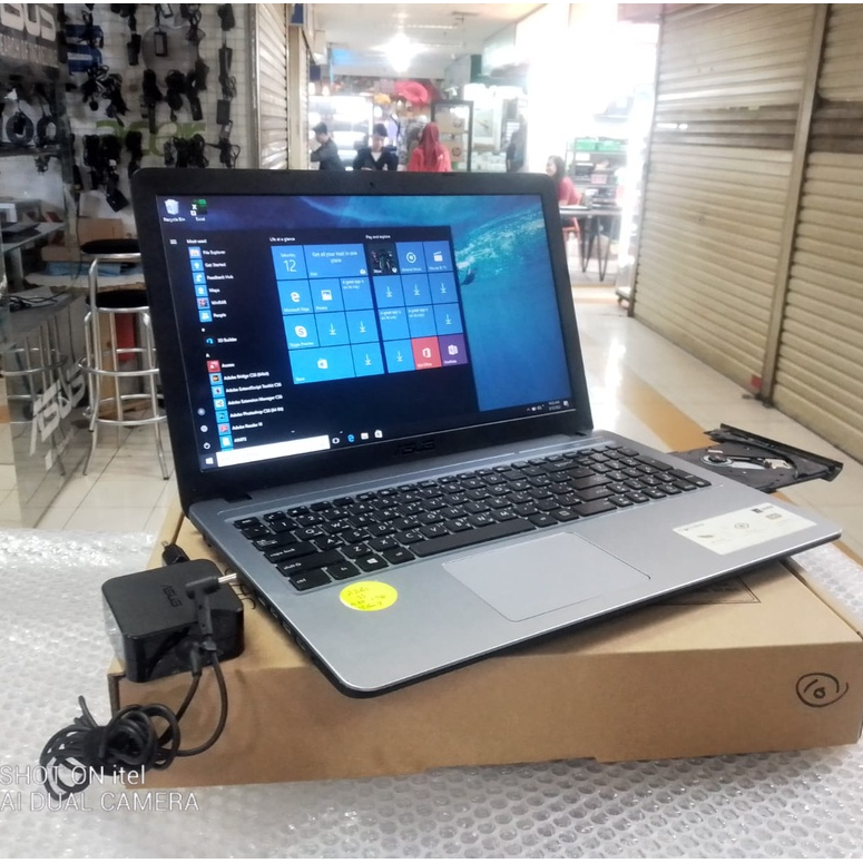 Promo...! Laptop Leptop Asus X540/X541 Generasi baru WINDOWS10 SSD 128GB  15 INCH Siap pakai