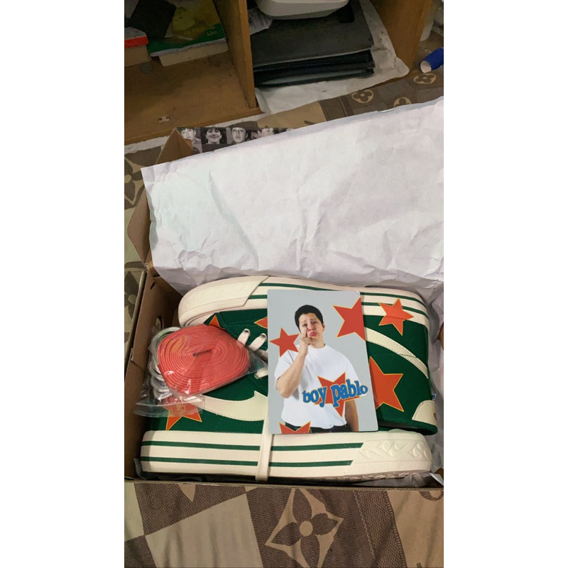 Sepatu compass x boy pablo high green size 40