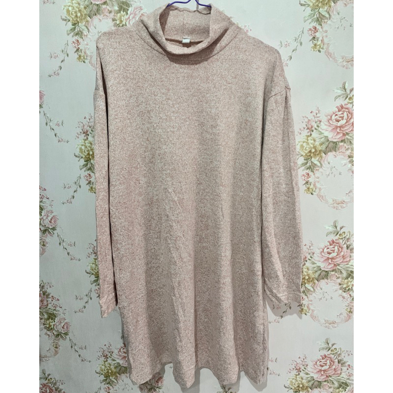 Turtleneck - Uniqlo (Second)