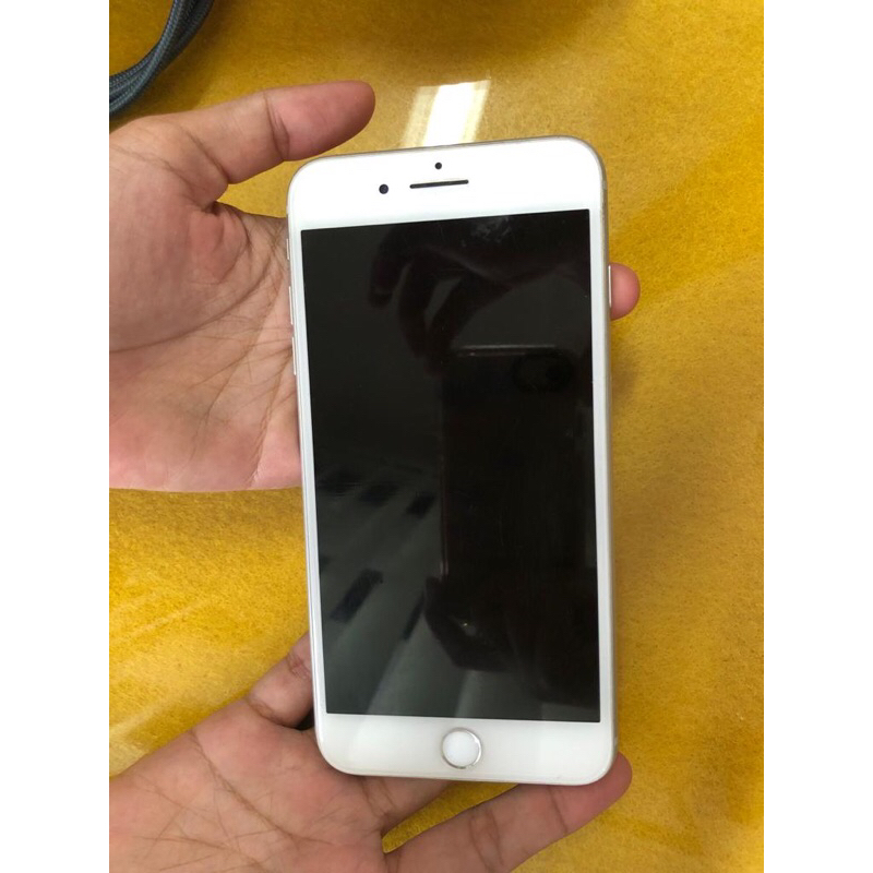 IP 8 PLUS 64 GB SECOND INTER
