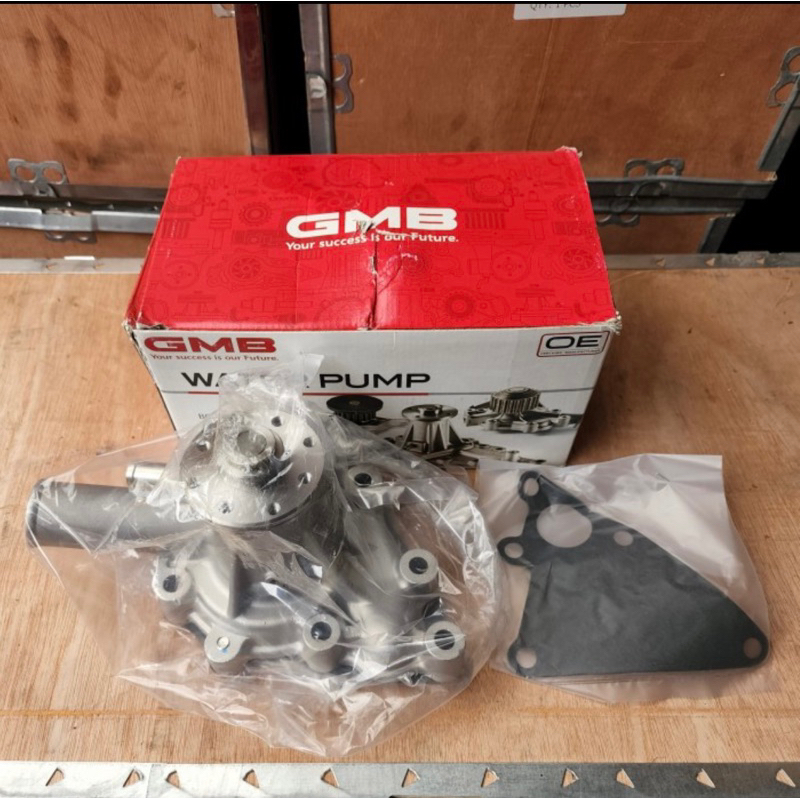 Water pump isuzu panther 2.300 cc GMB