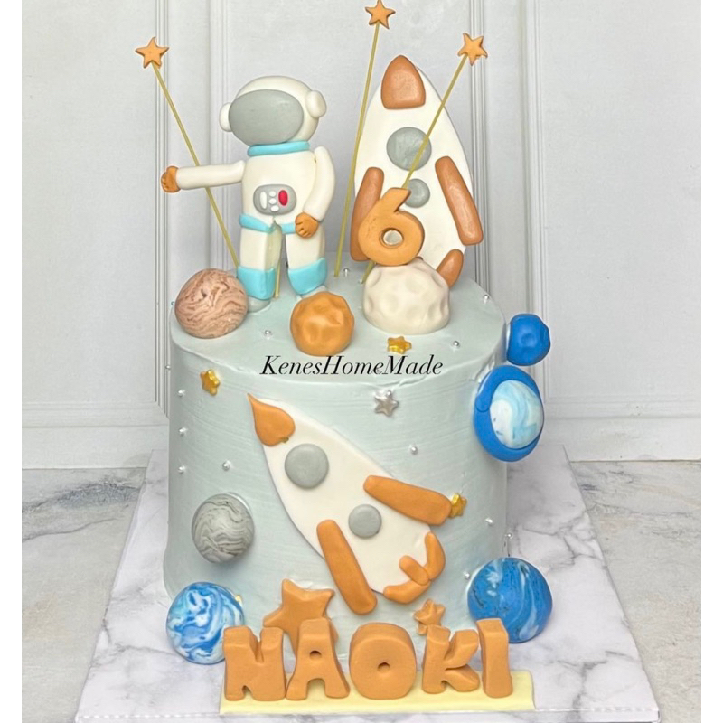 

Kue Ulang Tahun Astronot / Cake Ultah Astronot