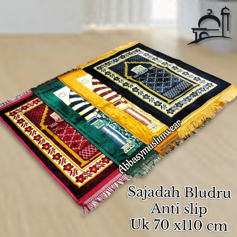 sajadah tebal empuk anti slip rumbai/ sajadah busa anti slip