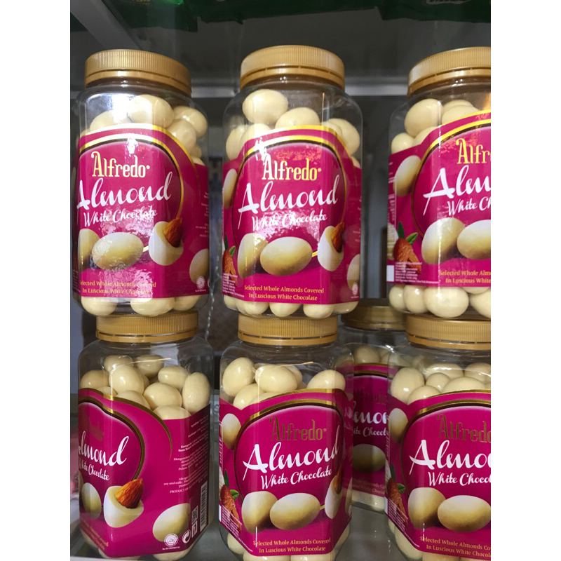 

coklat impor. /alfredo almound/coklat premium/coklat malaysia
