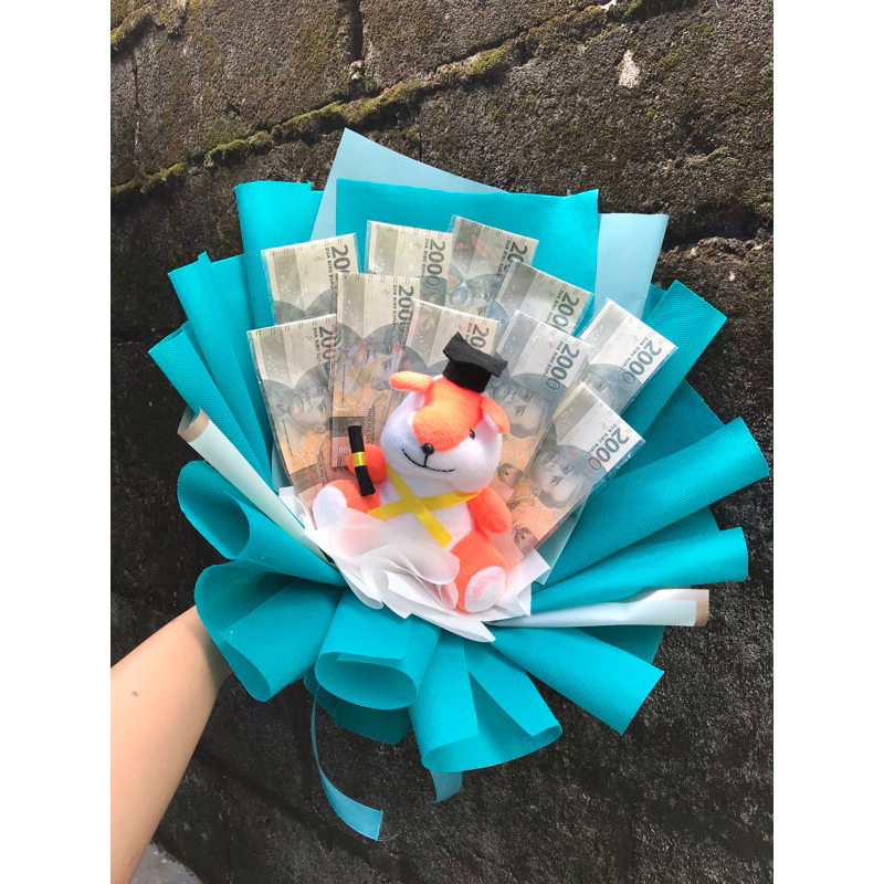 

Bouquet wisuda Boneka+Uang hampers ultah