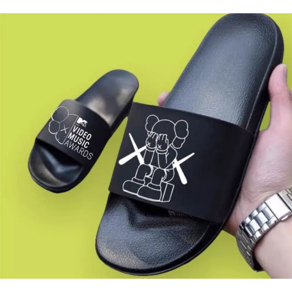 Sandal slop Kaws MVA Pria/wanita