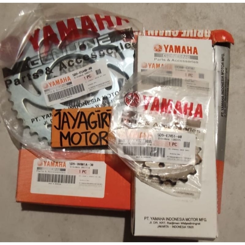 Gear Set Vega ZR 428 14T 40T 110L Yamaha YGP 5D9 120L Gigi Tarik 428-14T 428-40T 428-110L Rantai Rod