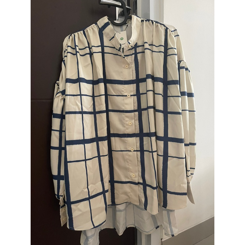 nadjani shita white new