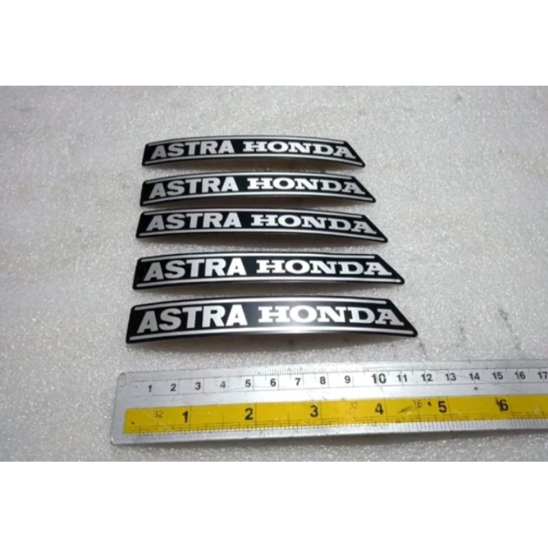 Emblem honda s90 honda cb100 original baru