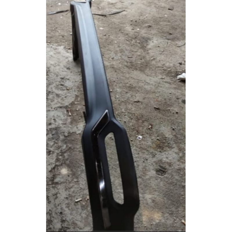 bodykit belakang innova venturer facelift 2022 original