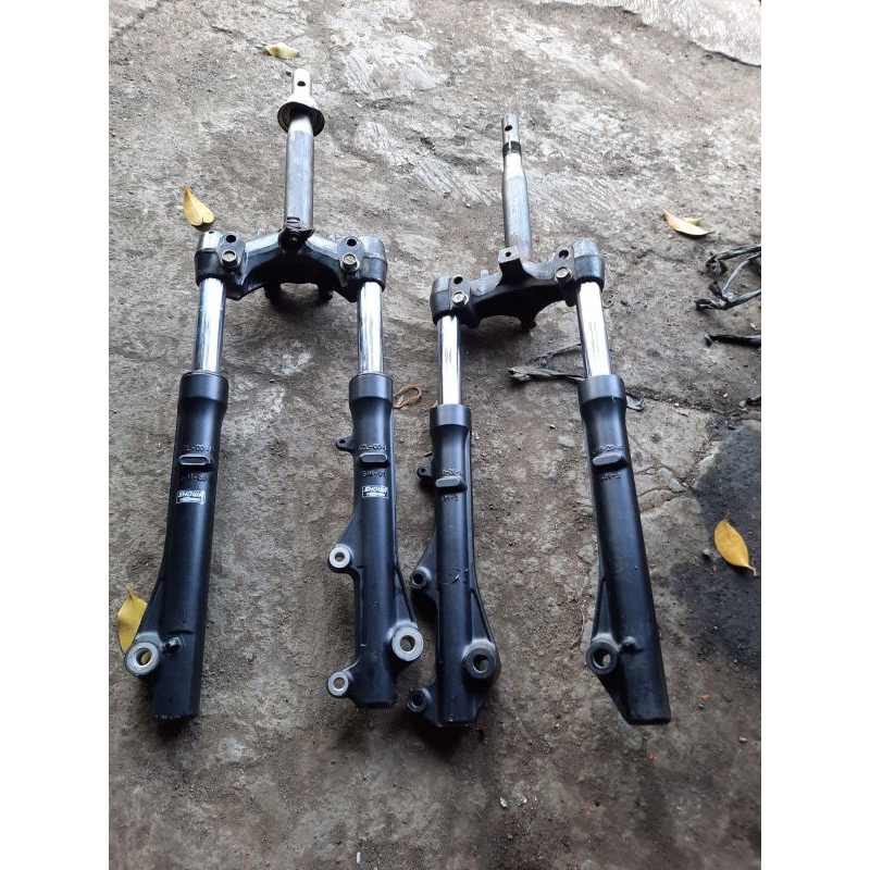 shockbleker sok skok depan set segitiga honda beat spacy fi injeksi original