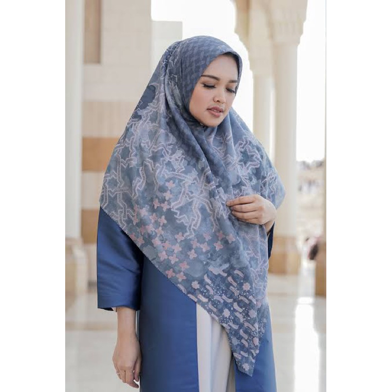 Buttonscarves Haramain XL Second
