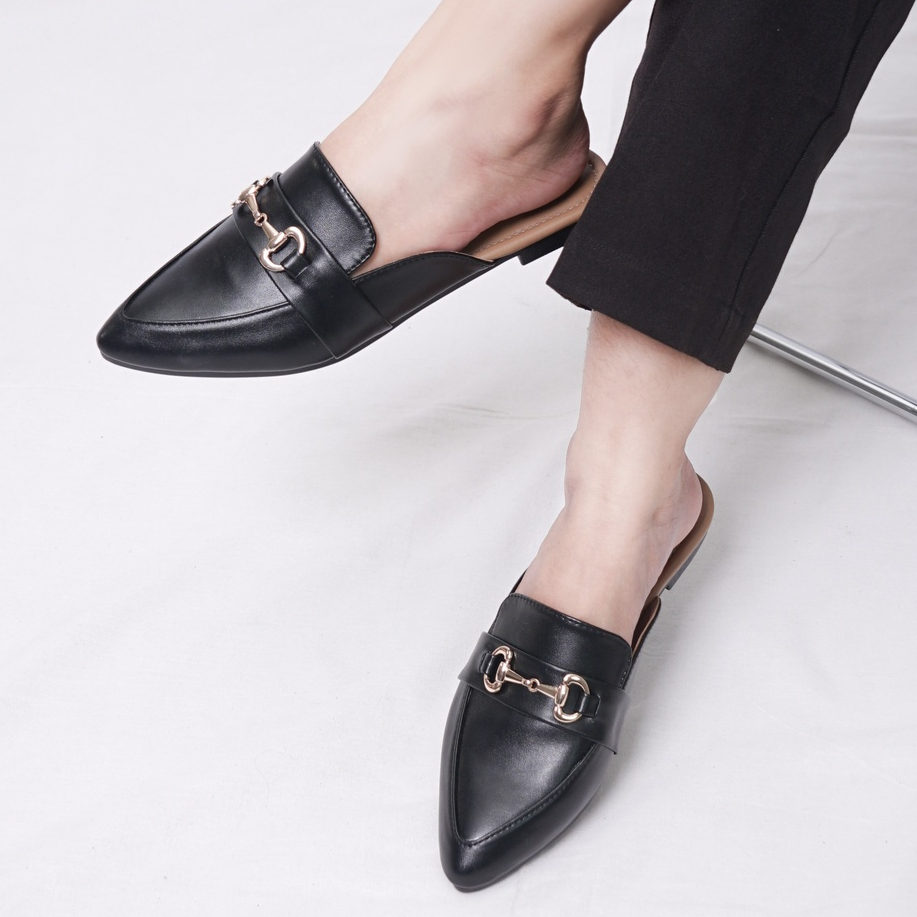 SARASARA YUK - SALSA Sepatu Sandal Wanita Slip On Mules Size 36 - 40 Casual Sendal Slop Teplek Flat Ujung Lancip Tertutup Anti Licin Warna Hitam Black Cream Brown Selop Premium 37 38 39 Perempuan Kekinian Terbaru Shoes ORI Original Mall Official Store
