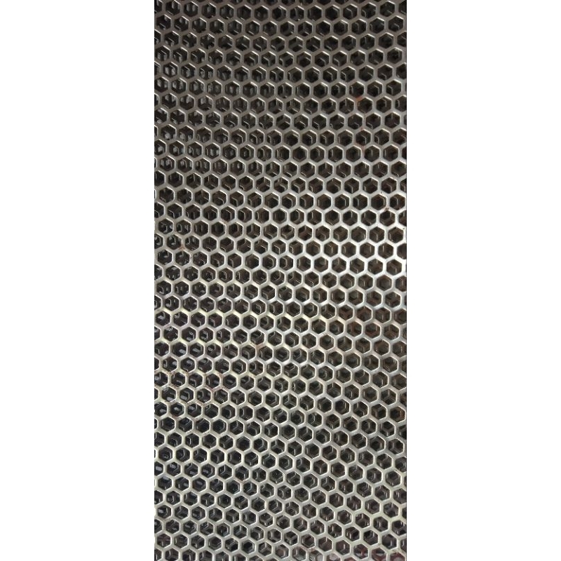 gril (ram) besi box speaker segi 6 uk 50x100cm