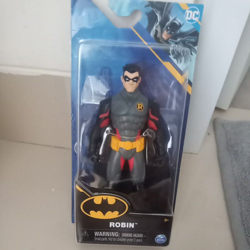 robin dc figure hitam