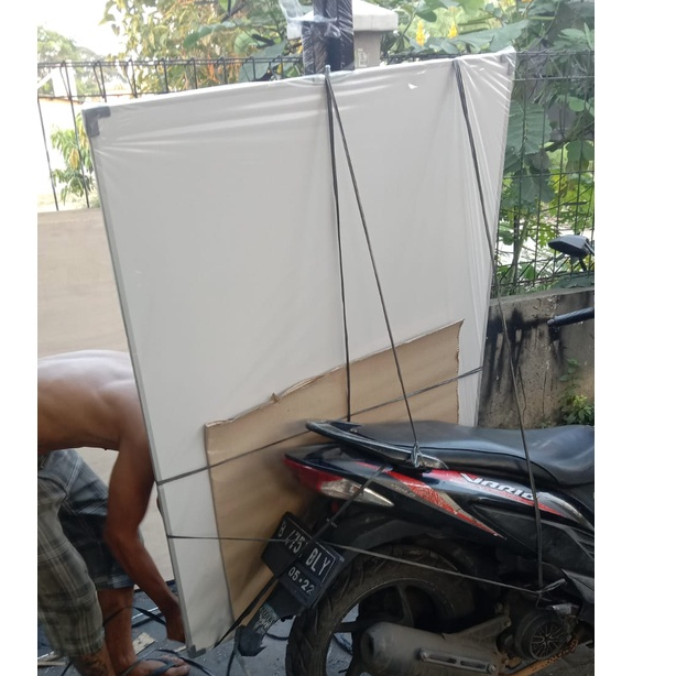 

Whiteboard papan tulis 90 x 120 cm