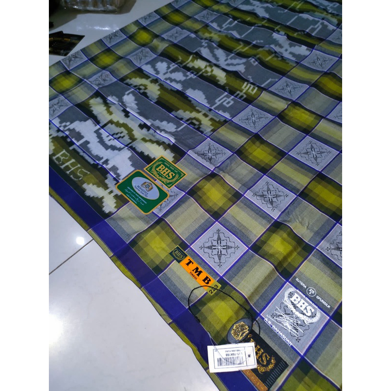 Kain sarung BHS