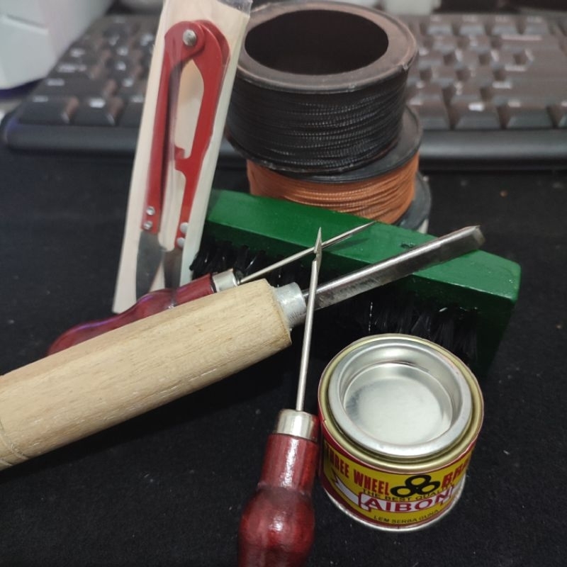 Jarum Jahit Sepatu Sandal Serbaguna plus benang jahit sepatu