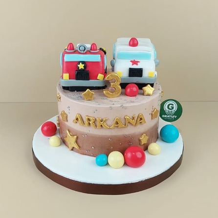 

MOBIL FIRE TRUCK DAN AMBULANCE UK 15CM / KUE ULANG TAHUN