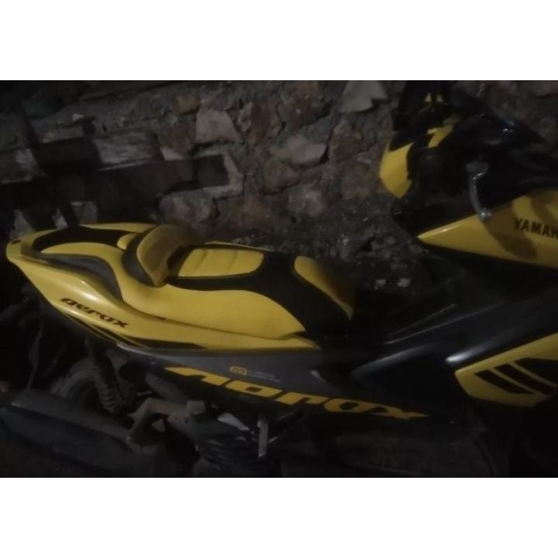 Sarung Kulit Cover Jok Aerox 155 Variasi