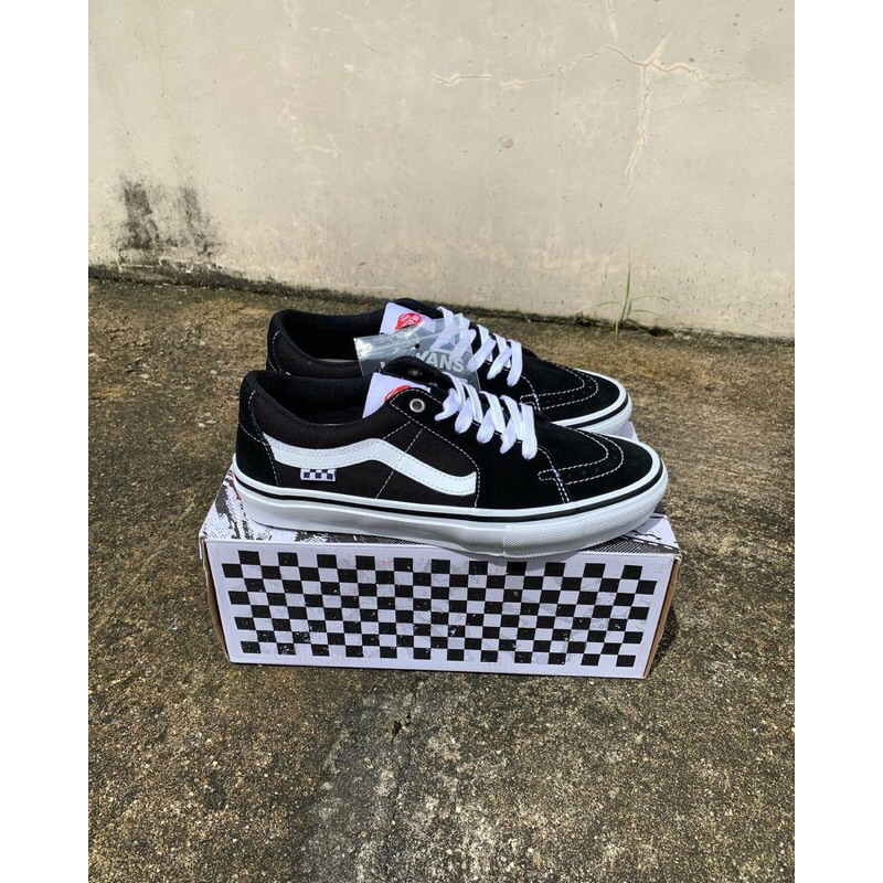 VANS SK8 LOW SKATE - BLACK WHITE ORIGINAL BNIB