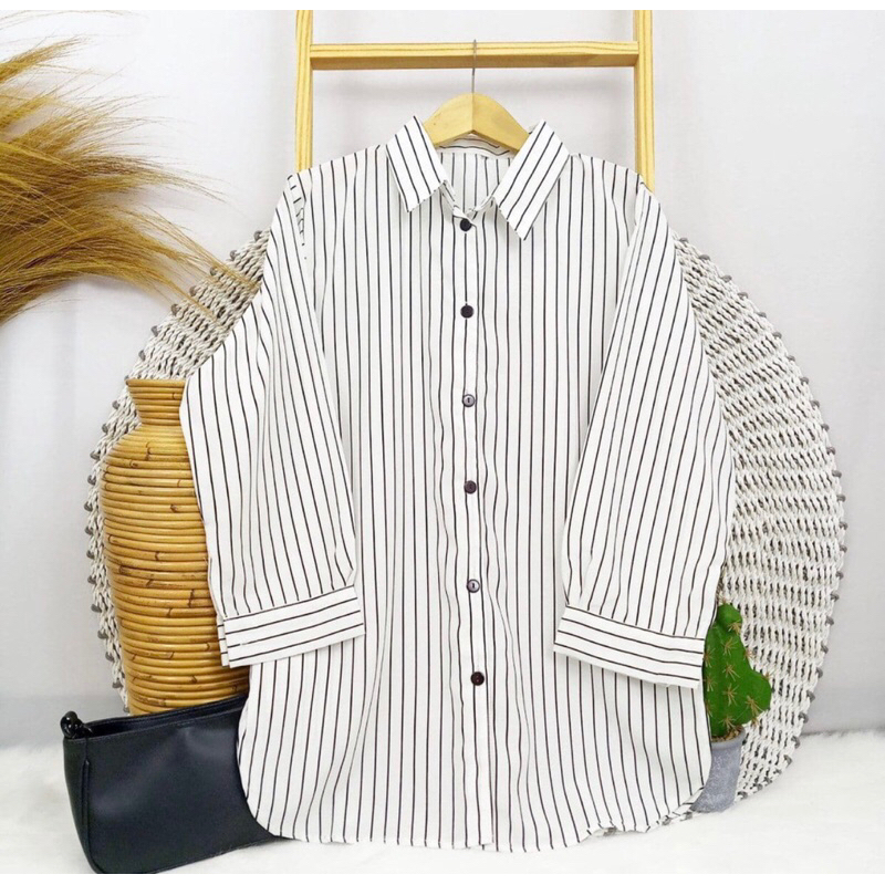 Kemeja Wanita LD 120 cm / Kemeja Jumbo garis garis