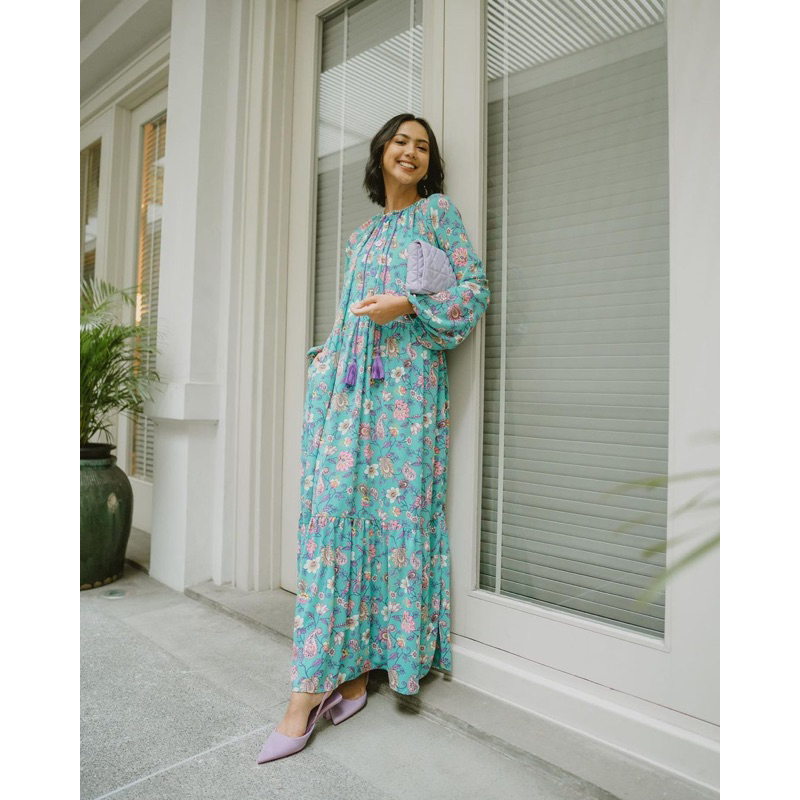 Chloe Aquamarine intalicious