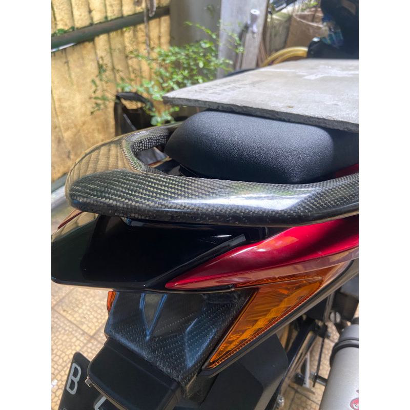 behel vario 125 old carbon kevlar