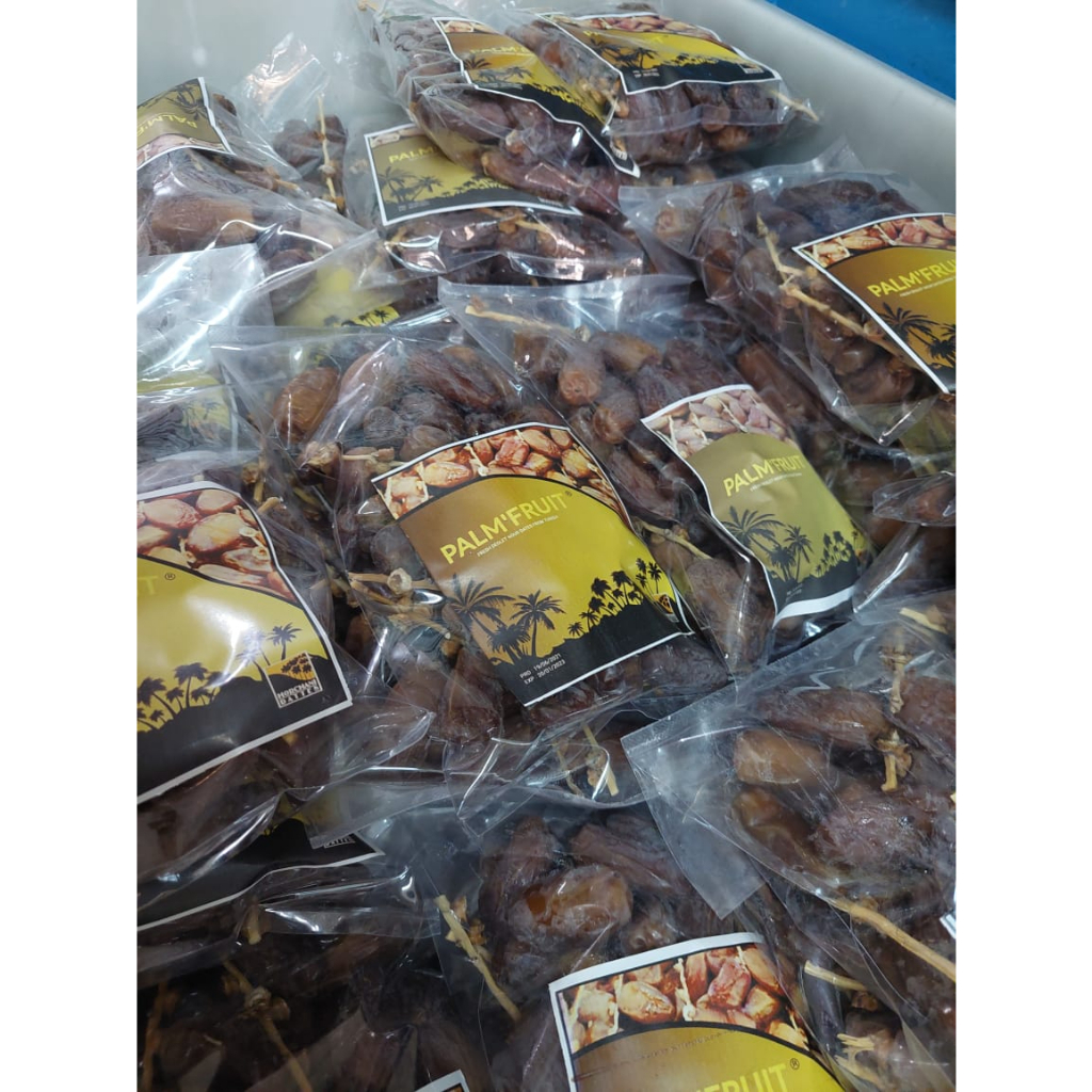 

KURMA TANGKAI PALM 500g / KEMASAN PLASTIK TEBAL