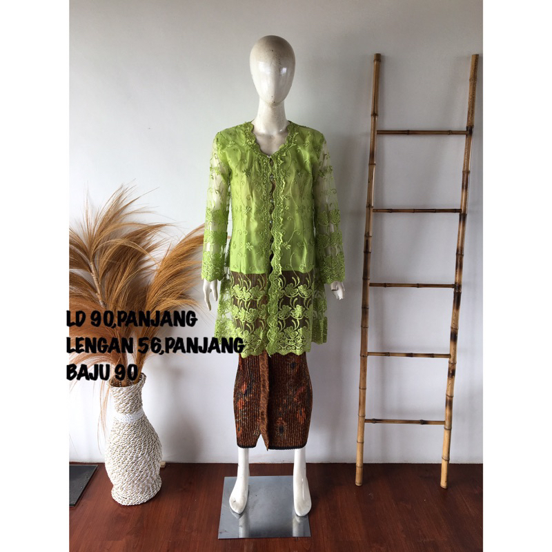 kebaya tunik hijau