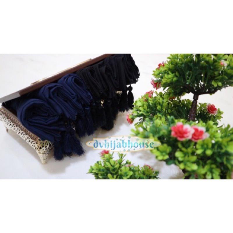Napocut tassel Hitam/Black