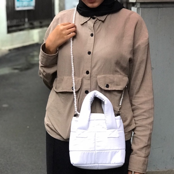 Tas Mini Selempang Wanita Puffy Karens Tali Mutiara Imitasi Korean Style