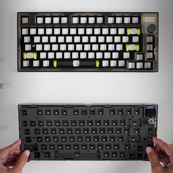 Keyboard Gaming Fantech Maxfit81 BAREBONE Wireless OLED South Facing PCB