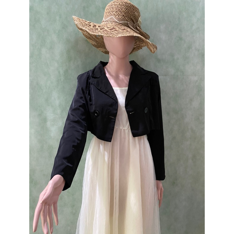 Preloved/Thrift Crop Blazer Black/Blazer hitam crop yly Korean Style