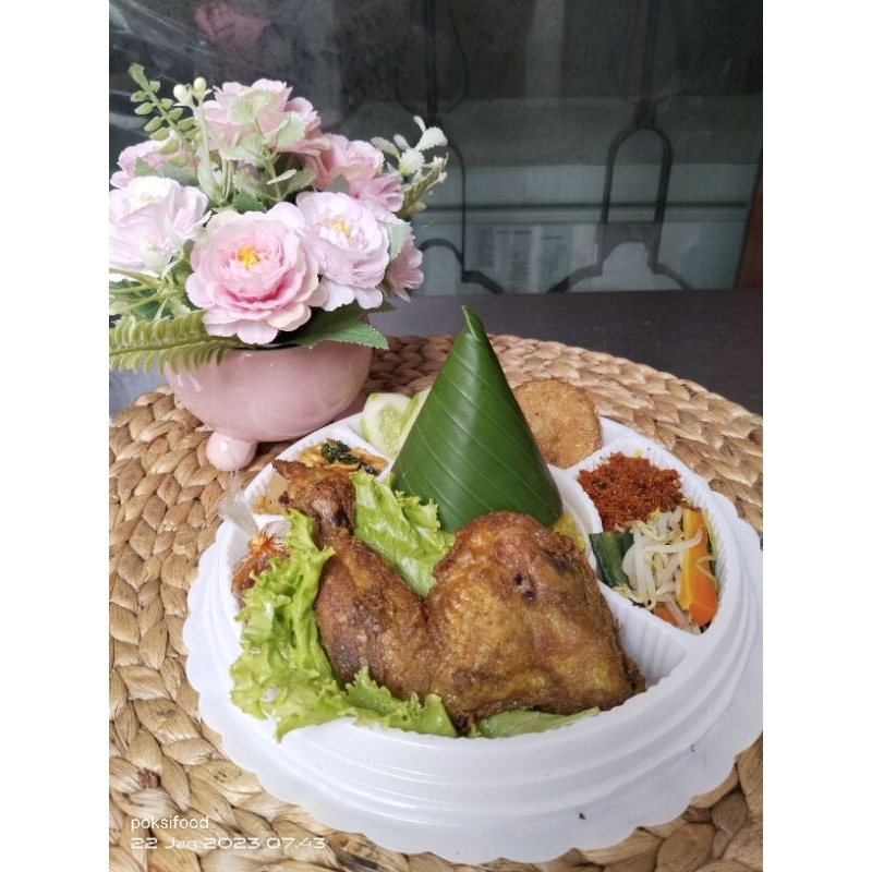 

Tumpeng mini enak/ Murah/ Nasi Kuning / paket ayam tulang lunak