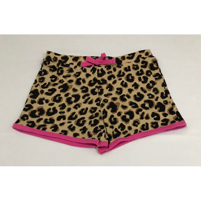 Celana pendek anak bayi perempuan