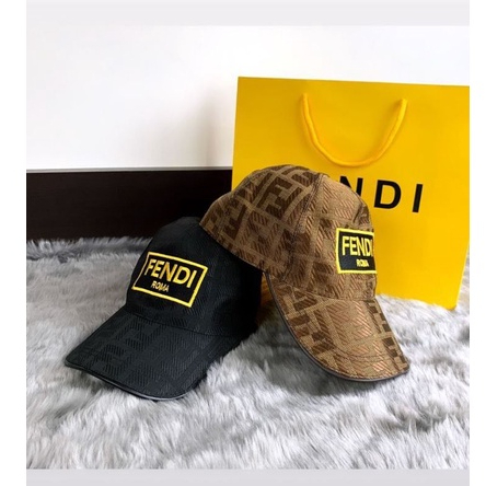 F333 TOPI FENDI LOGO BASEBALL CAP