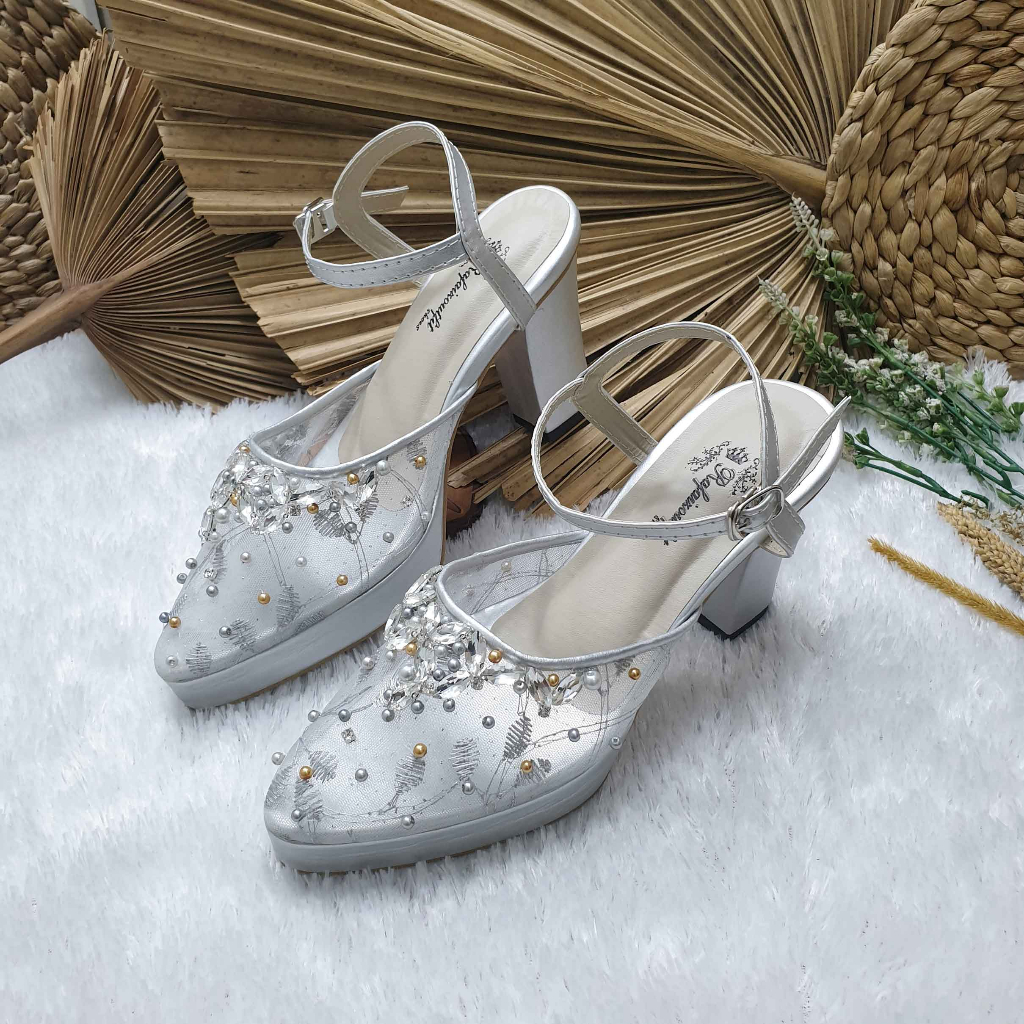 sepatu wedding pesta cantik Jennie silver hak 9 cm