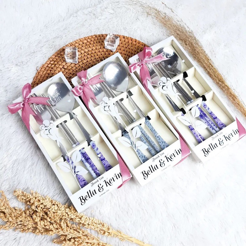 SOUVENIR SENDOK GARPU SUMPIT STAINLESS SATU SET WEDDING / SOUVENIR PERNIKAHAN MUDAH SENDOK GARPU SUMPIT SATU SET TERMURAH TERLARIS