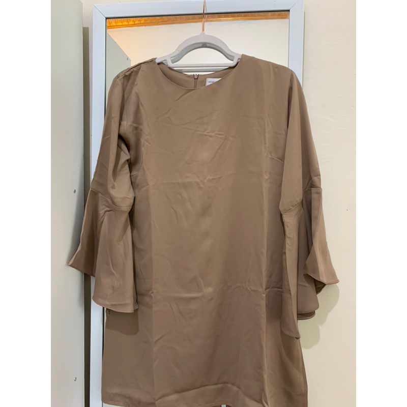 Preloved One Set ederra