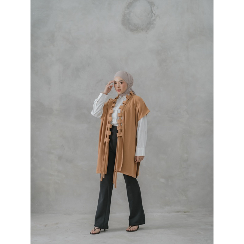 Hana Outer by Myomira