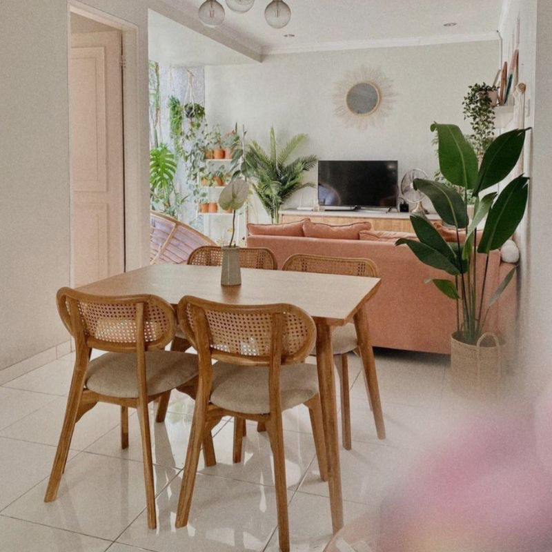 set kursi dan meja makan Rotan Retro kayu jati jepara - kursi cafe retro terbaru