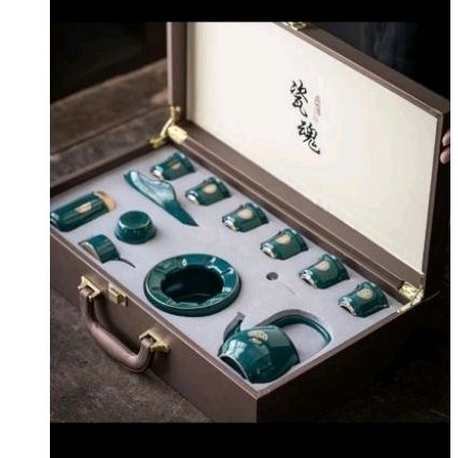 

Hampers Parcel Tea Set IMLEK 2023 Import