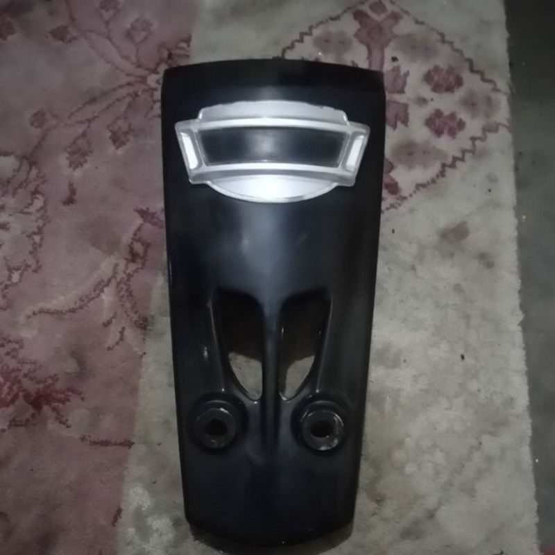 dasi depan emblem yamaha vega fiz r FIZ R bekasan layak pakai dudukan baut aman original