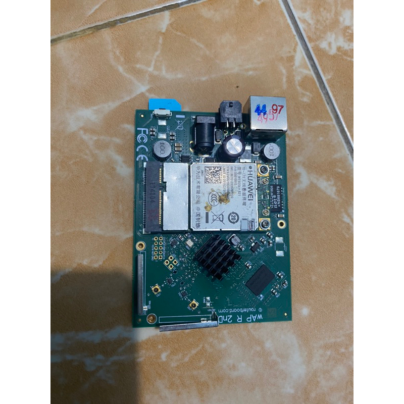 Mikrotik WAPr Support All Operator (Modul LTE cat 4)