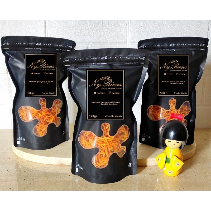 

Ny.Riens Kentang Mustofa Gurih Manis